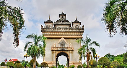 Arc de Triomphe - Vientiane