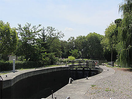 Canal du Midi, écluse (double) de Castanet (sens Toulouse Etang de Thau).
