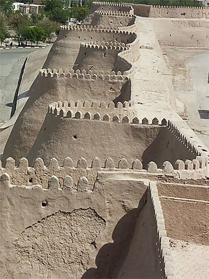 Khiva : ses fortifications crénelées
