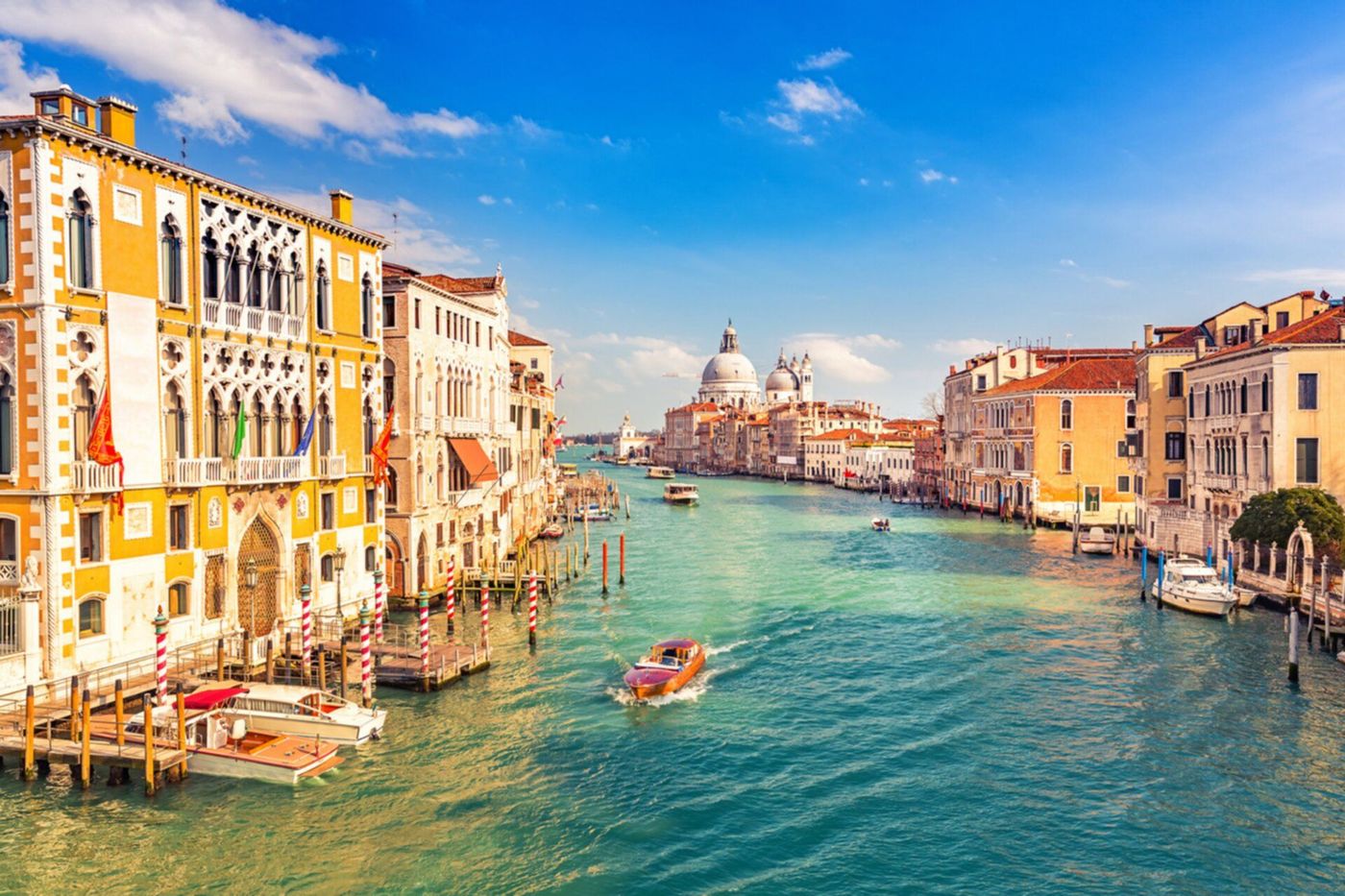 MUSIQUE MÉDIÉVALE AVEC IMAGES ROMANTIQUES Venise-grand-canal.1479813