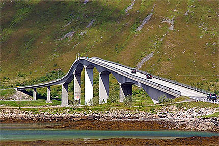 Un pont aux lofoten