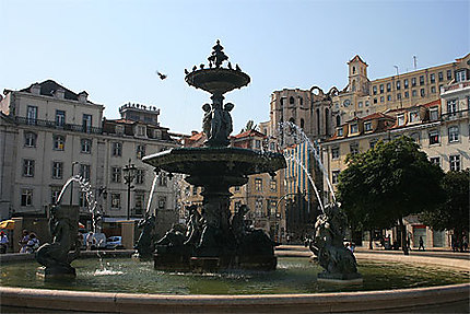 Fontaine de la Praça Dom Pedro IV