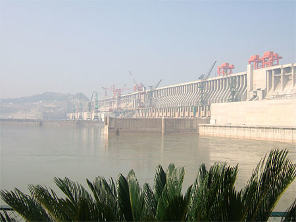 Barrage des trois gorges sur le YangTse