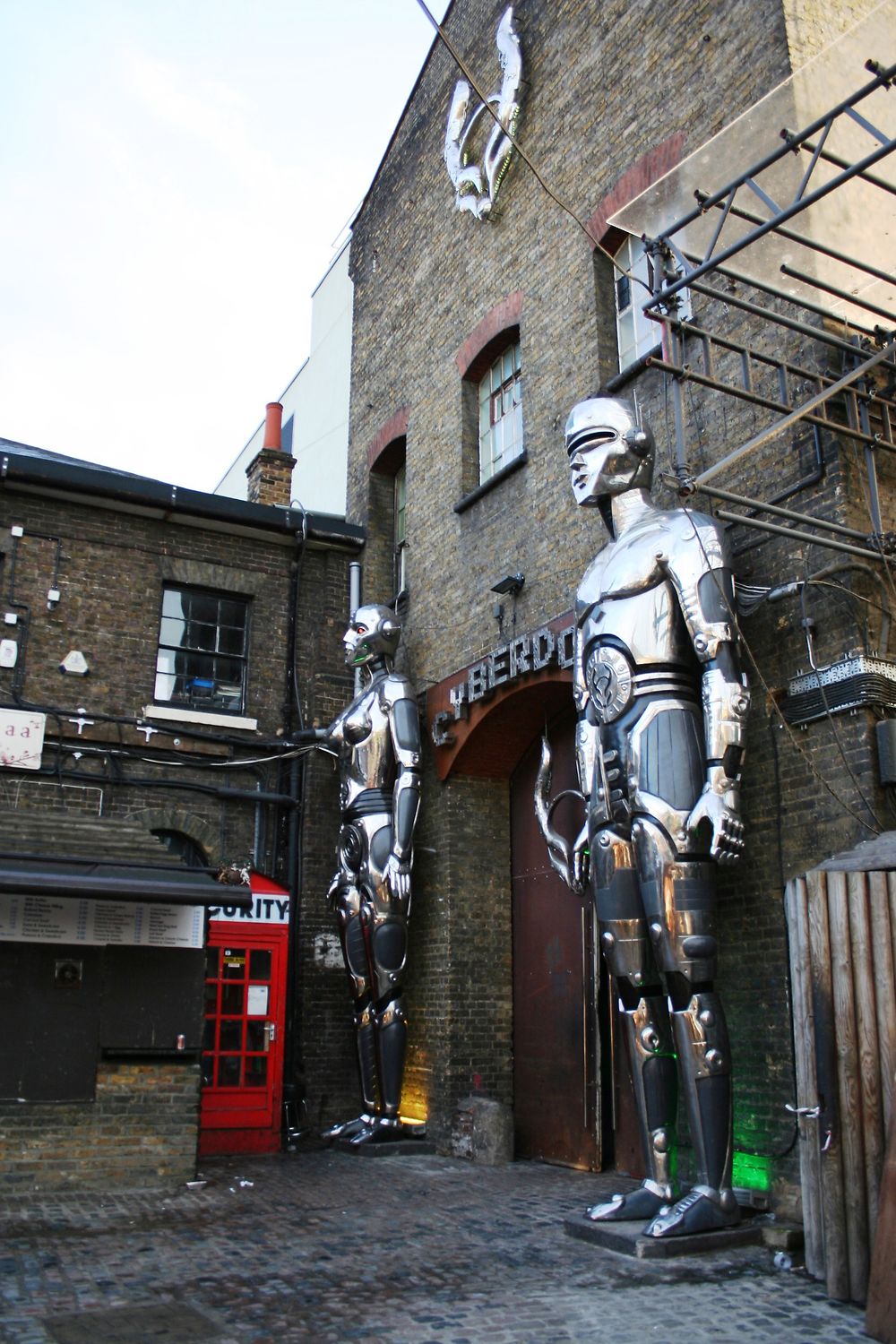 Cyberdog à Camden