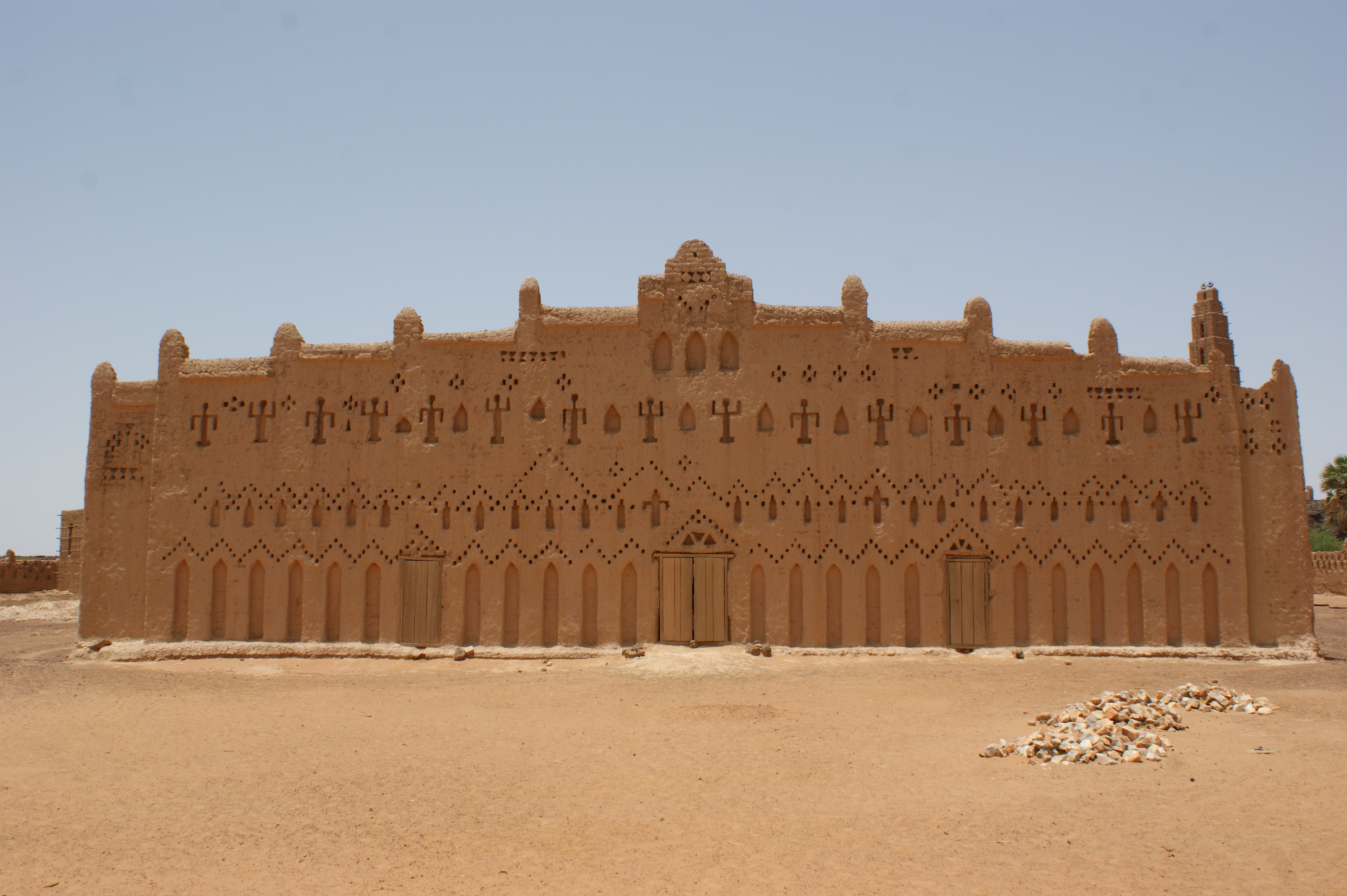 Bani : façade de la grande mosquée Bani : façade de la grande mosquée