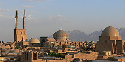 Vue de Yazd au soleil couchant