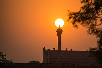 Soleil transpercé au Taj Mahal 