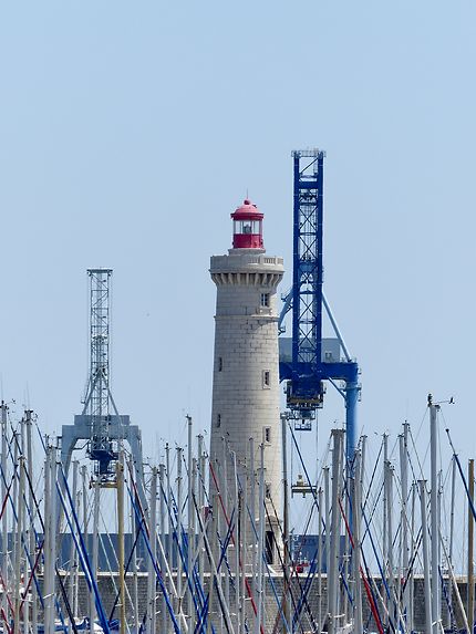 Le phare du port
