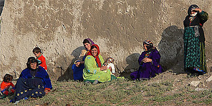 Groupe de femmes près de Qara Kelissa