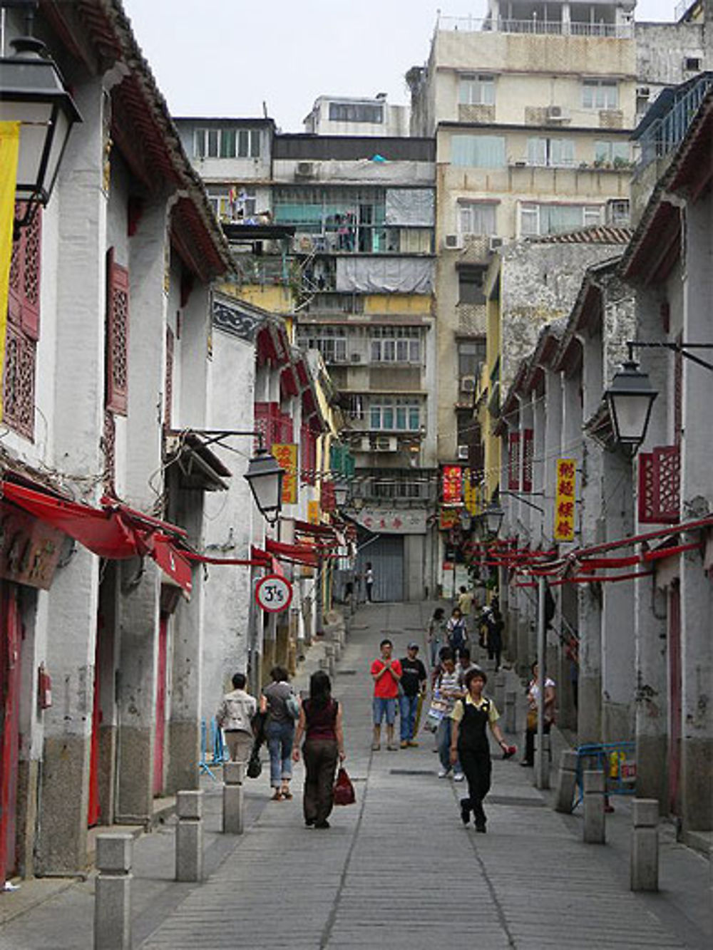 Rua de Felicidade - Red District