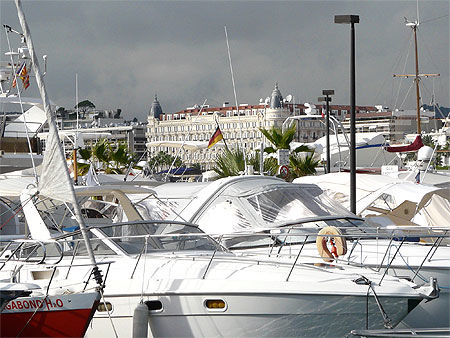 Cannes -yachts et Grand hôtel Martinez