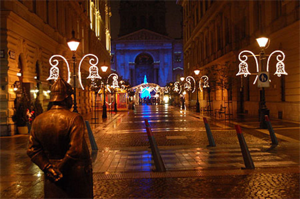 La rue Zrinyi, quelques jours avant Noël