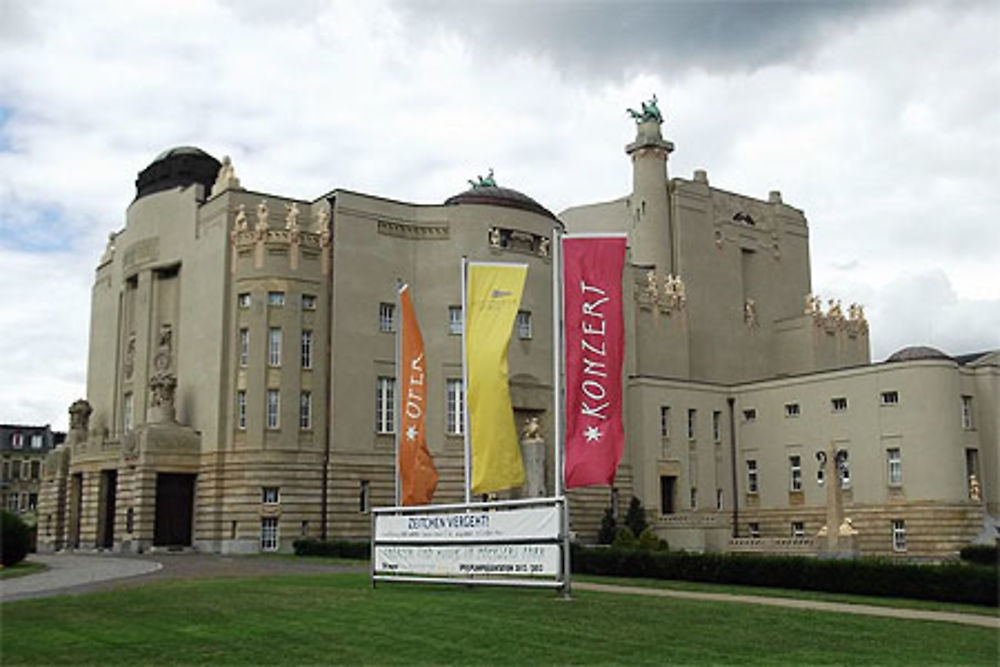 Staatstheater