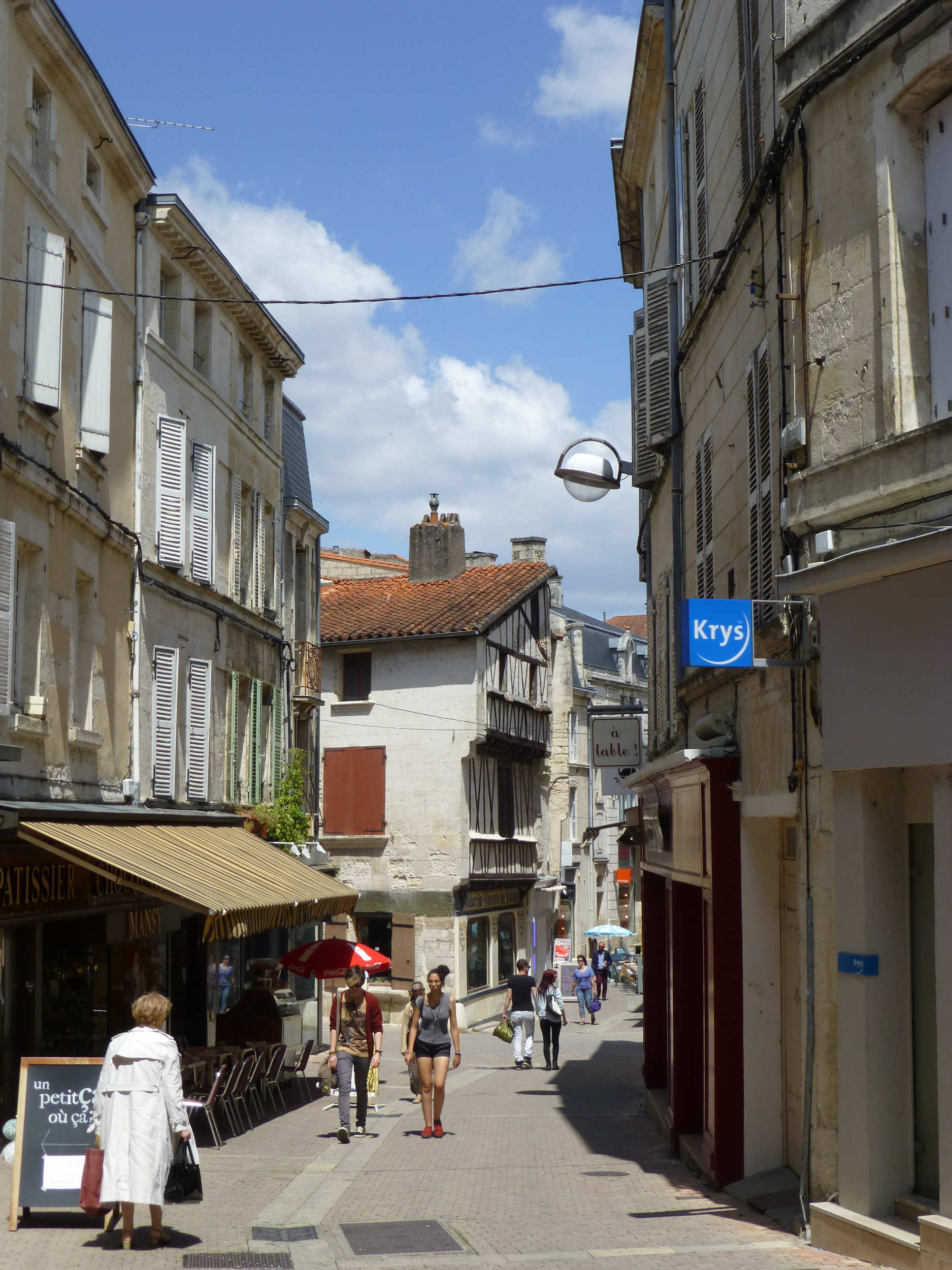 Rue piétonne à Niort Rue piétonne à Niort