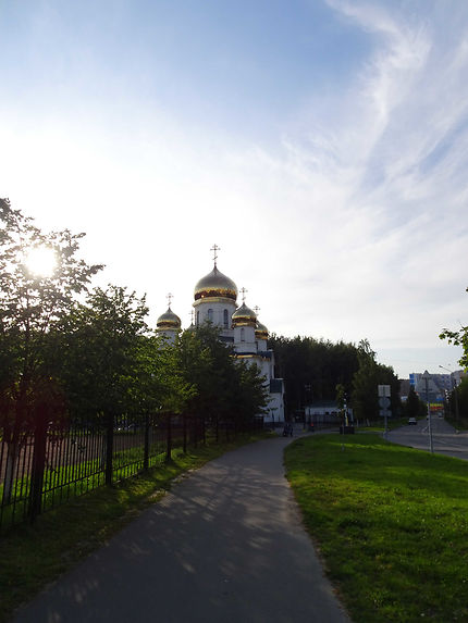 Eglise de quartier de Saint-Pétersbourg
