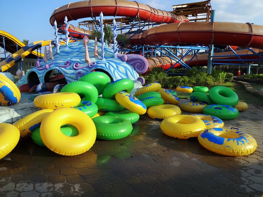 Le parc à thème de l'eau, toboggan