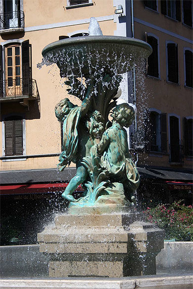 Chambéry - Fontaine de la Place Saint Léger