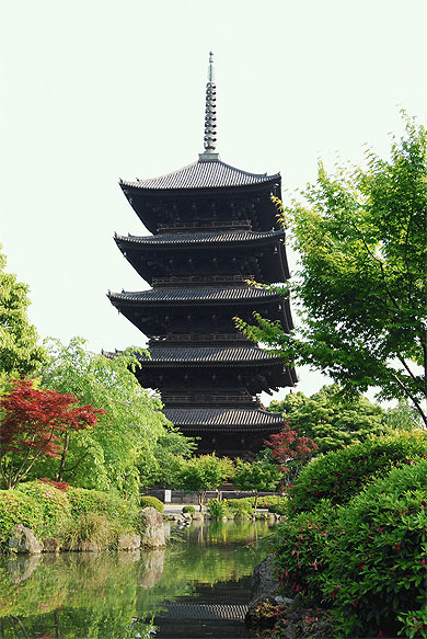 La Pagode à 5 étages du Temple Toji de Kyoto La Pagode à 5 étages du Temple Toji de Kyoto