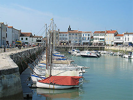 Le petit port de Saint-Martin-de-Ré