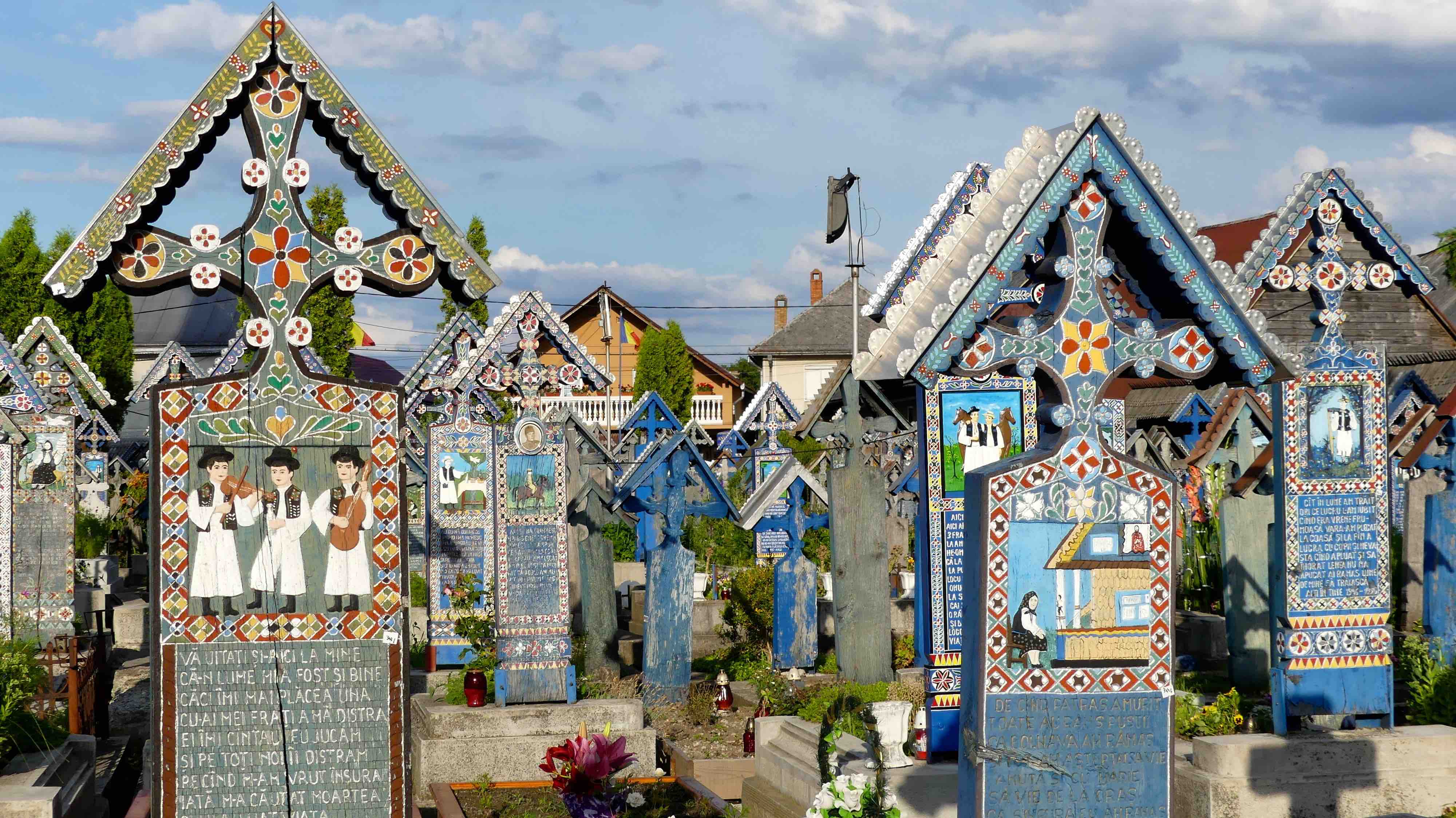 Cimetiere Joyeux Cimetieres Cimetiere Joyeux Săpinţa Maramures Roumanie Routard Com