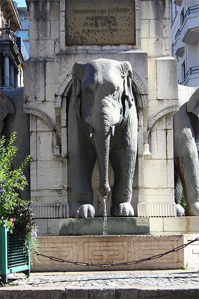 Chambéry - Fontaine des quatre sans cul