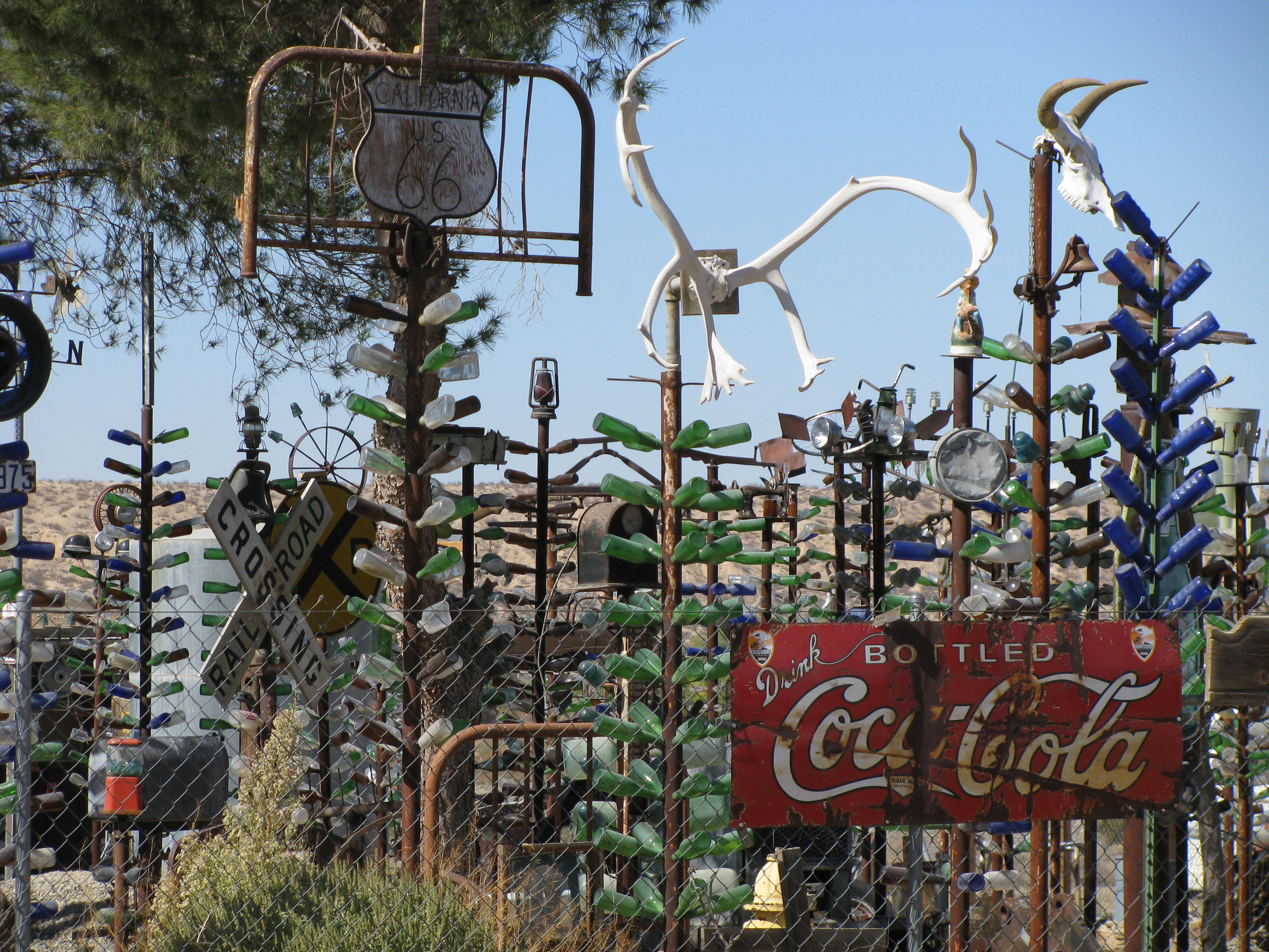 Elmer's bottle tree ranch Elmer's bottle tree ranch