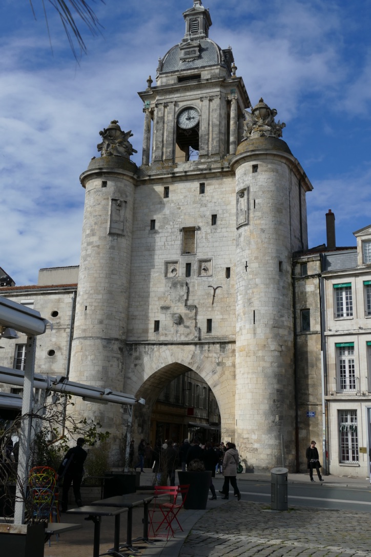 Porte de la grosse cloche Porte de la grosse cloche