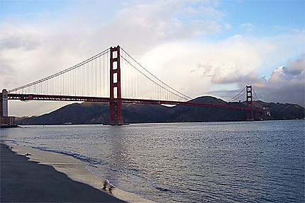 Levé de soleil sur le Golden Gate