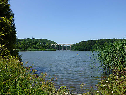 Viaduc pour le train