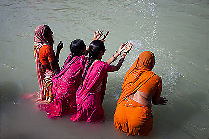 Dans le Gange sacré