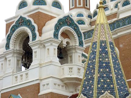Cathédrale russe Saint-Nicolas sous la neige