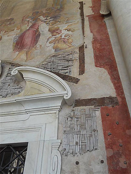 Restauration des fresques murales