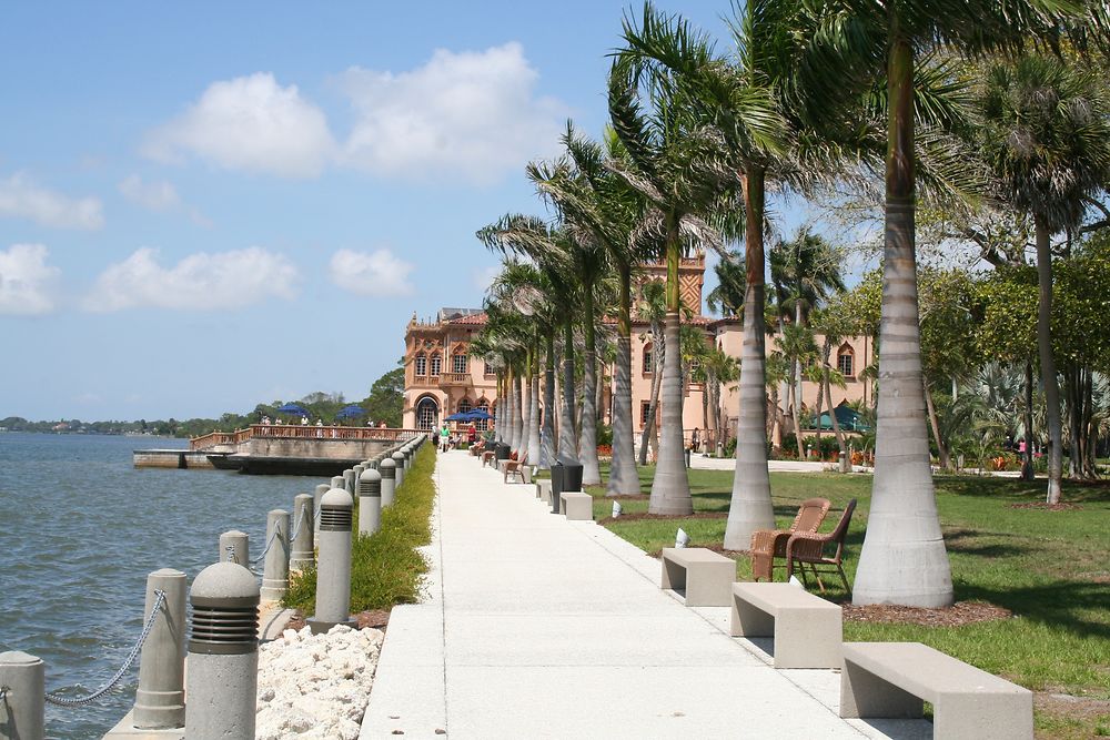 Ca d'zan-promenade au bord de l'eau