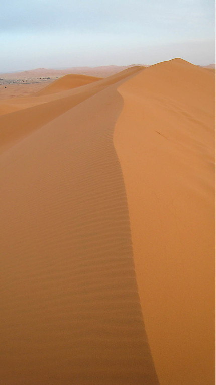 Levée du soleil sur les dunes
