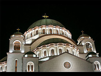 L'église de Saint-Sava, la nuit