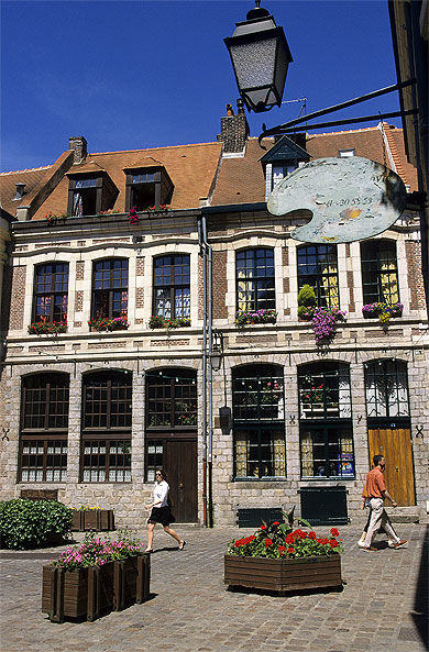 Façades, place aux Oignons, Lille