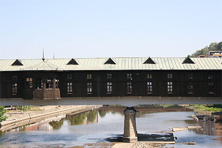 Le pont couvert Le pont couvert