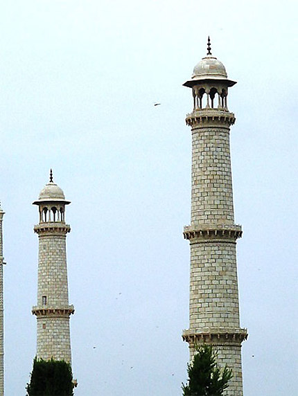 Les 4 minarets du Taj Mahal