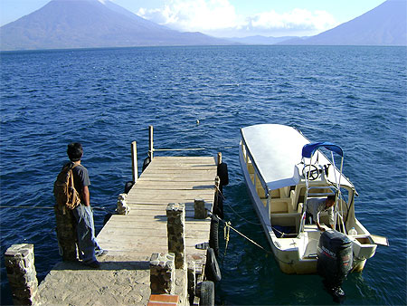 En attendant le bateau En attendant le bateau