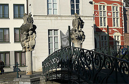 Pont, quai St-Antoine, Gand, Belgique