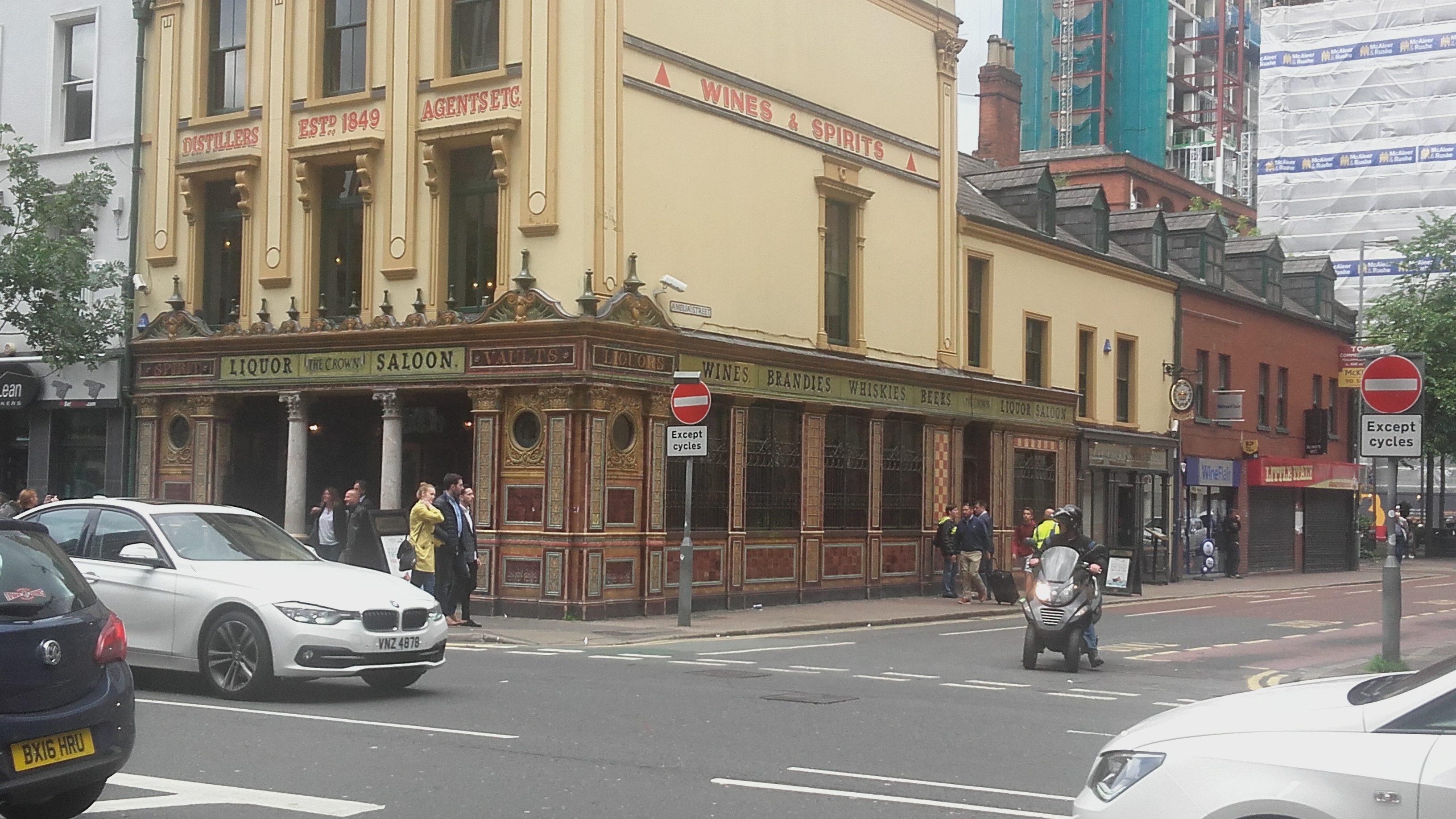 Le Crown Bar Belfast Le Crown Bar Belfast