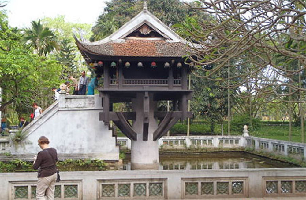 Pagode au pilier unique