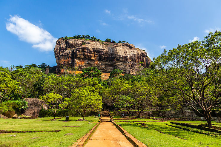 Ascension du mont Sigiriya : 1 202 marches à gravir !