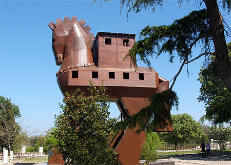 Cheval de Troie Cheval de Troie