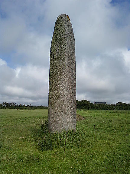 Menhir de Kerouezel
