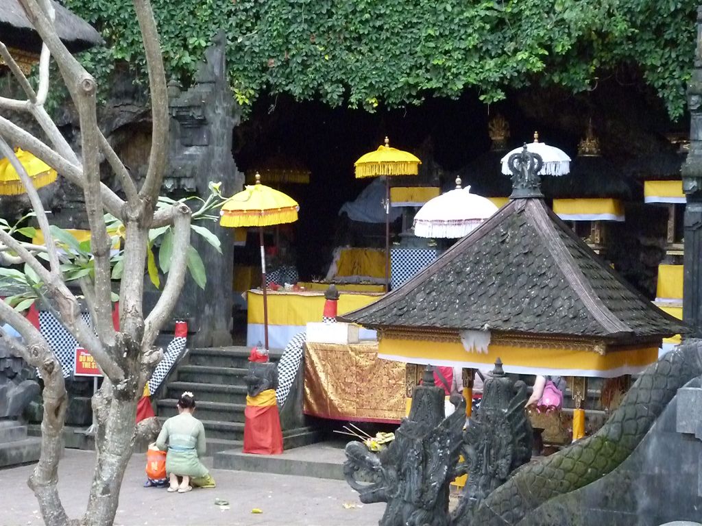 Le temple aux chauves-souris Le temple aux chauves-souris