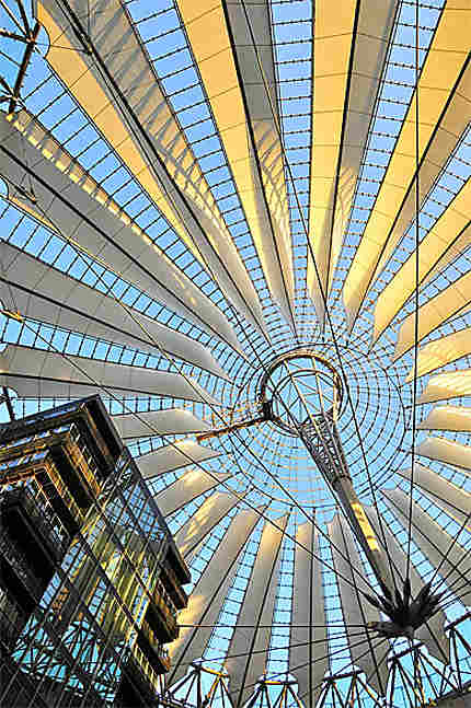 Le toit du Sony Center