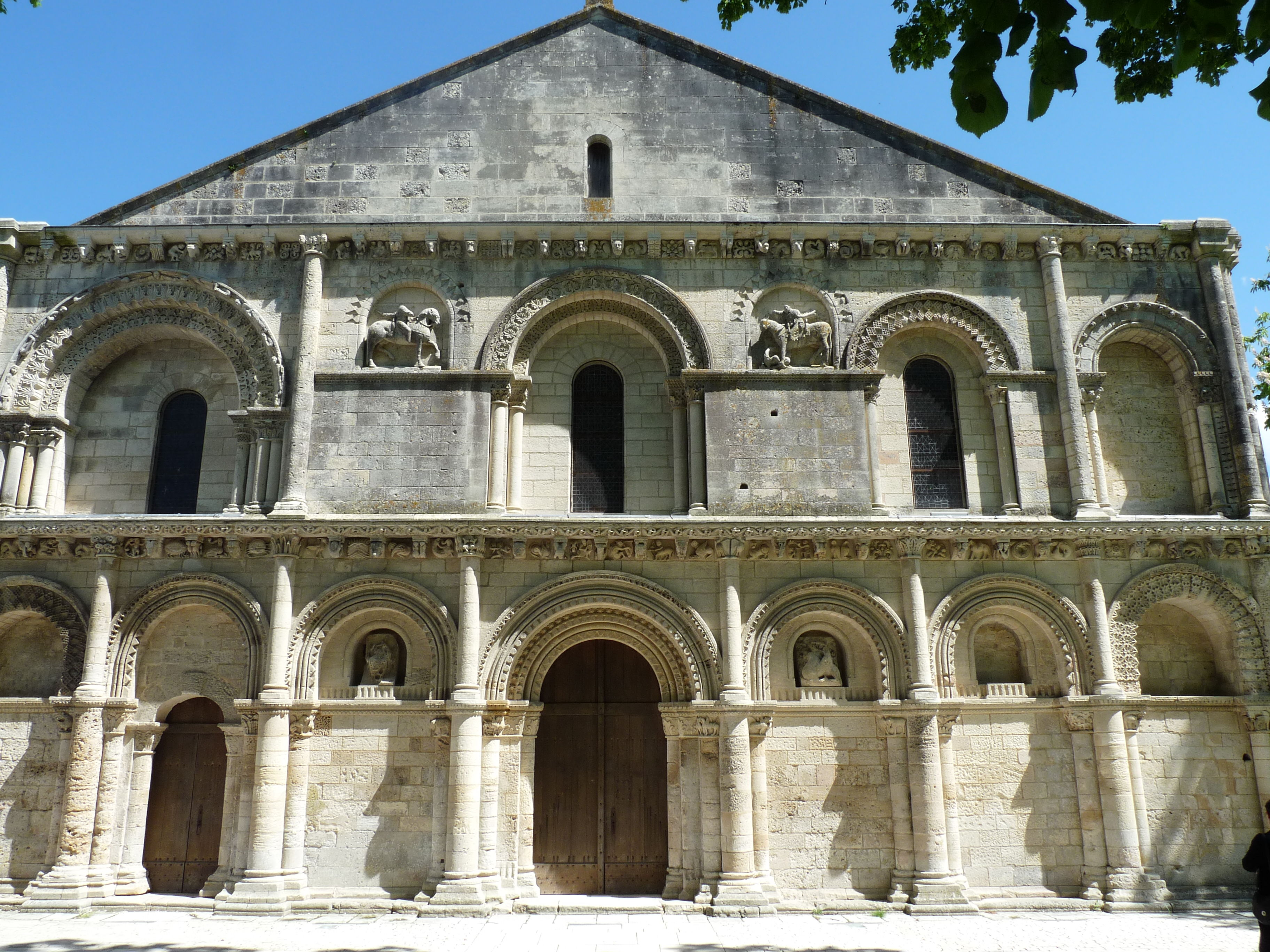 Eglise Notre Dame de Surgères
