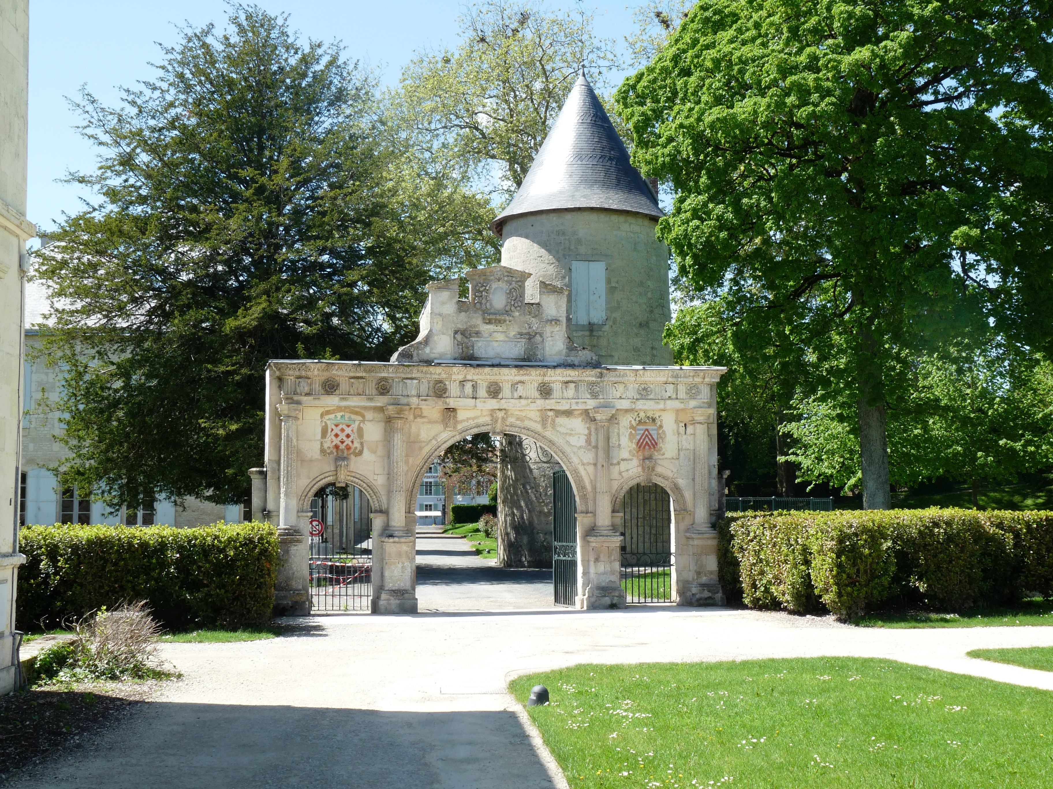 La Tour Hélène La Tour Hélène