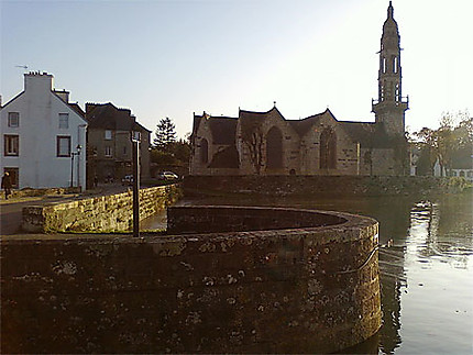 Eglise Saint-Sauveur et ses berges